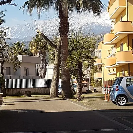 Apartament Indaco *