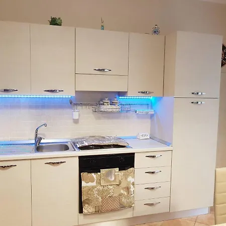 Apartament Indaco *