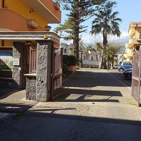 Indaco Apartament Mascali
